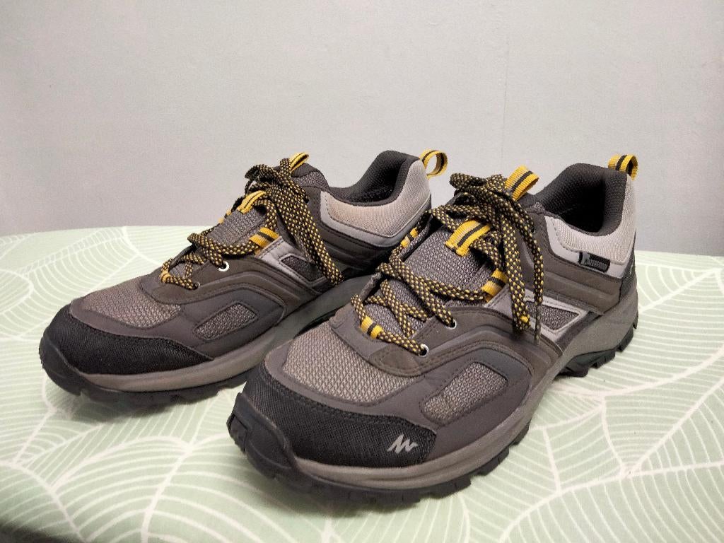 Basquets de Randonnée Homme QUECHUA pointu 42, Quechua, Enlèvement ou Envoi, Comme neuf, Baskets