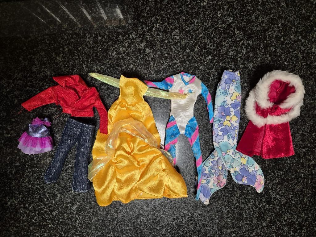 Hâbits de Barbie - 7 pcs, Enlèvement ou Envoi, Comme neuf, Vêtements