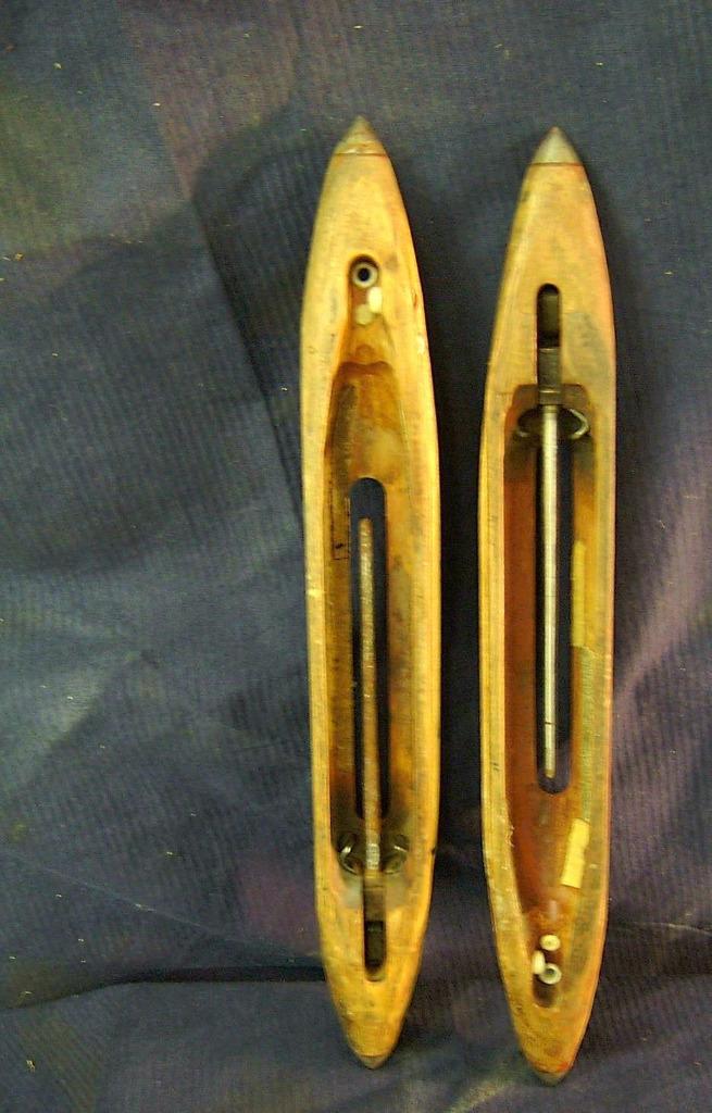 Oude weefshuttles, Ophalen