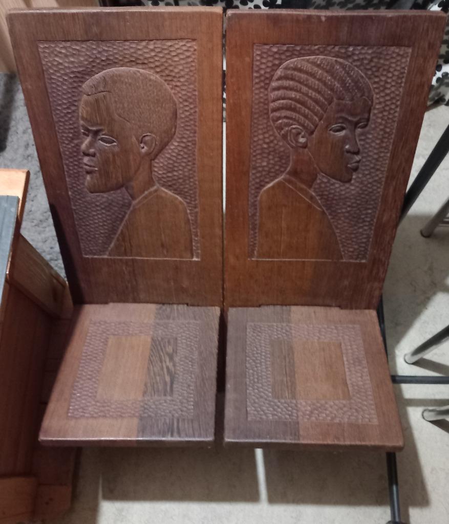 Ensembles de 2 magnifiques chaises a palabre Africaines, Enlèvement