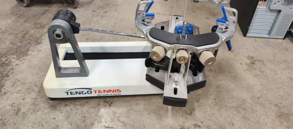Machine à cordage Tengo tennis, Enlèvement, Utilisé, Grip ou Cordage, Autres marques