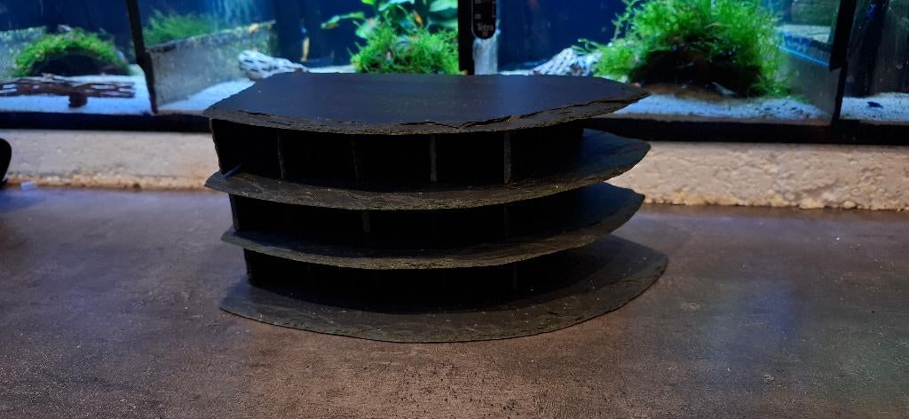 Leghotel in leisteen voor aquarium, Enlèvement, Comme neuf