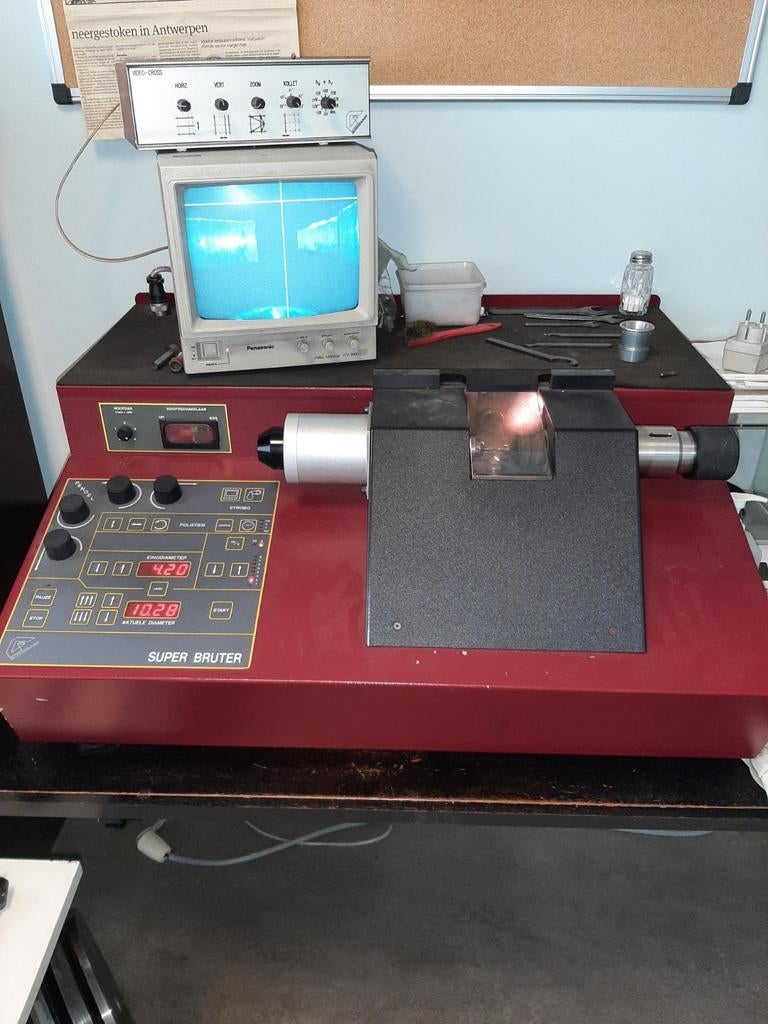 snijmachine voor diamanten, Enlèvement, Utilisé