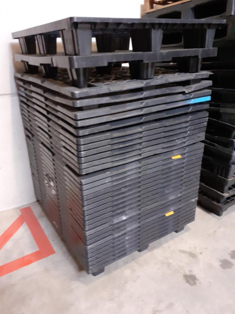 palettes plastique, Divers, Enlèvement, Utilisé
