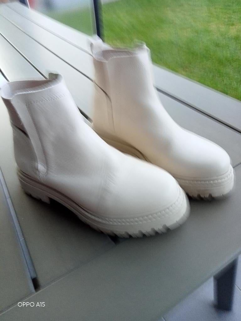 dames schoenen, Ophalen of Verzenden, Zo goed als nieuw, Beige