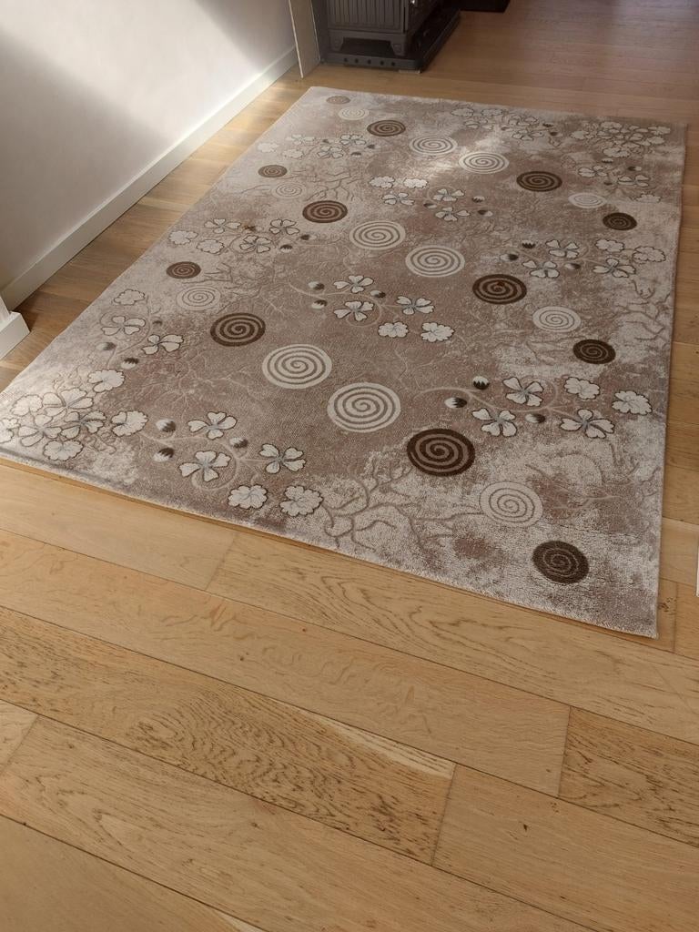 Professioneel gereinigd tapijt, Ophalen