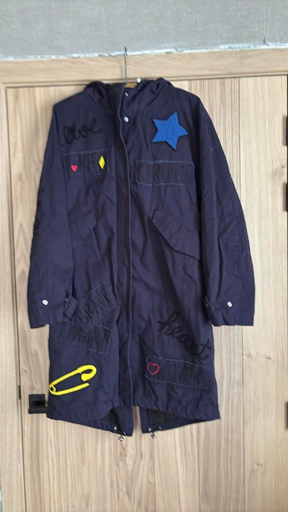 Zara blauw jas met kap en applicaties medium nieuw, Enlèvement ou Envoi, Neuf, Bleu