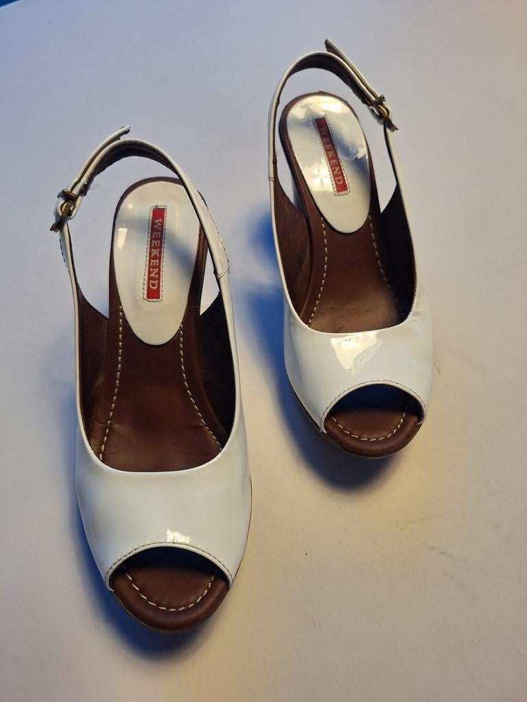 Witte sandaal maat 36, Ophalen