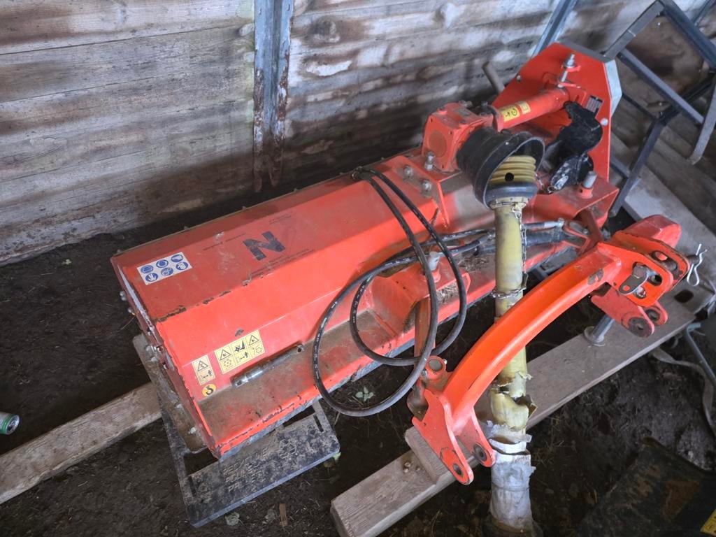 Klepelmaaier lipa, Ophalen