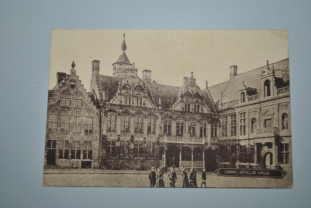 Belgique Carte postale Furnes/Hotel de ville, Envoi