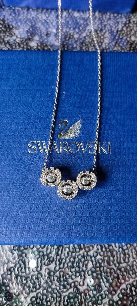 Collier Swarovski argenté, cristal, Bijoux, Sacs & Beauté, Colliers, Comme neuf, Argent, Argent, Réglable, Enlèvement ou Envoi