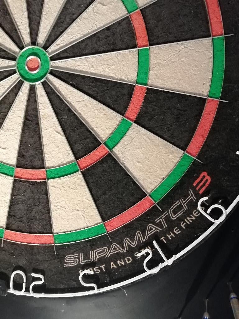 dartsbord +pijlen+ surround, Ophalen, Zo goed als nieuw, Dartbord met pijlen