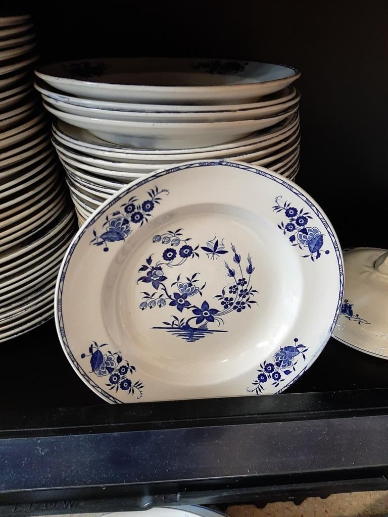 5€/pièce * Assiettes creuses Boch décor Grand Bouquet, Enlèvement ou Envoi