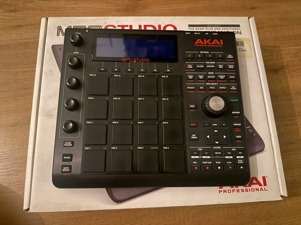 Akai MPC Studio – MPC controller Sampler, Muziek en Instrumenten, Samplers, Zo goed als nieuw, Ophalen of Verzenden