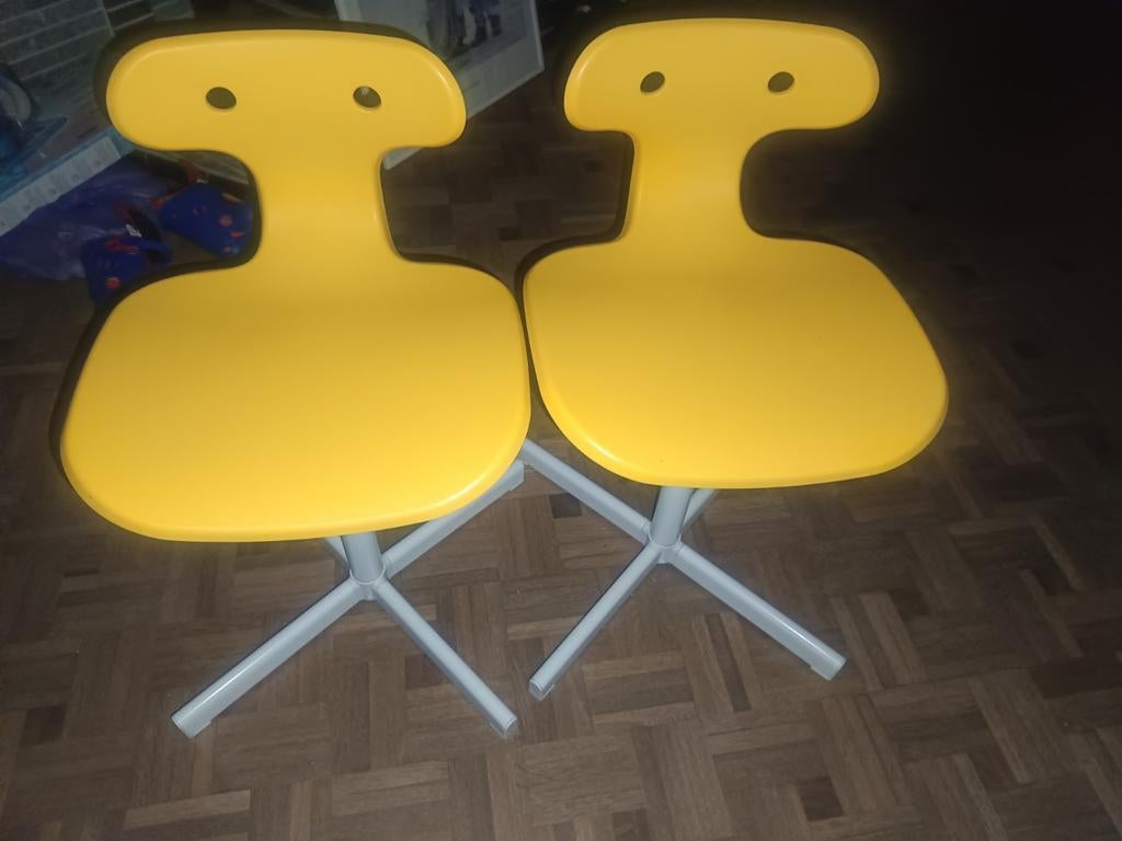 Bureaustoelen voor kinderen en volwassenen (2 beschikbaar), Ophalen of Verzenden, Zo goed als nieuw