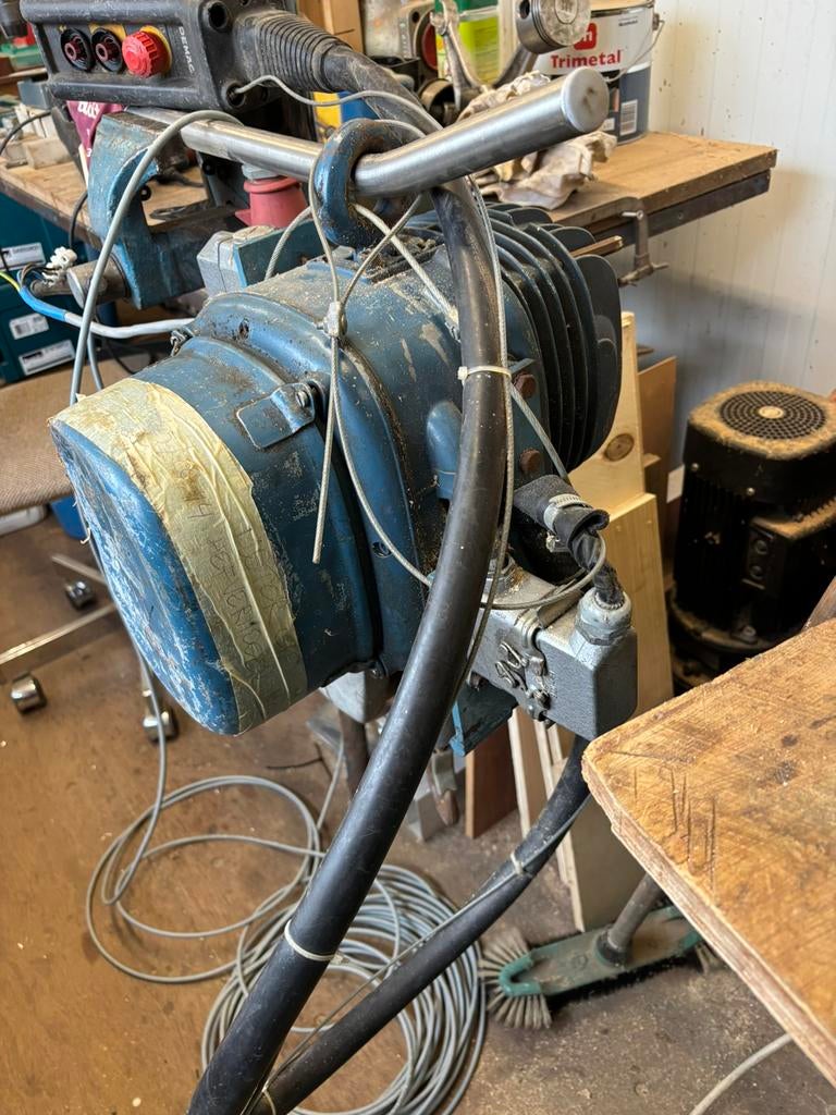 Kettingtakel, Ophalen, Gebruikt, Elektrisch