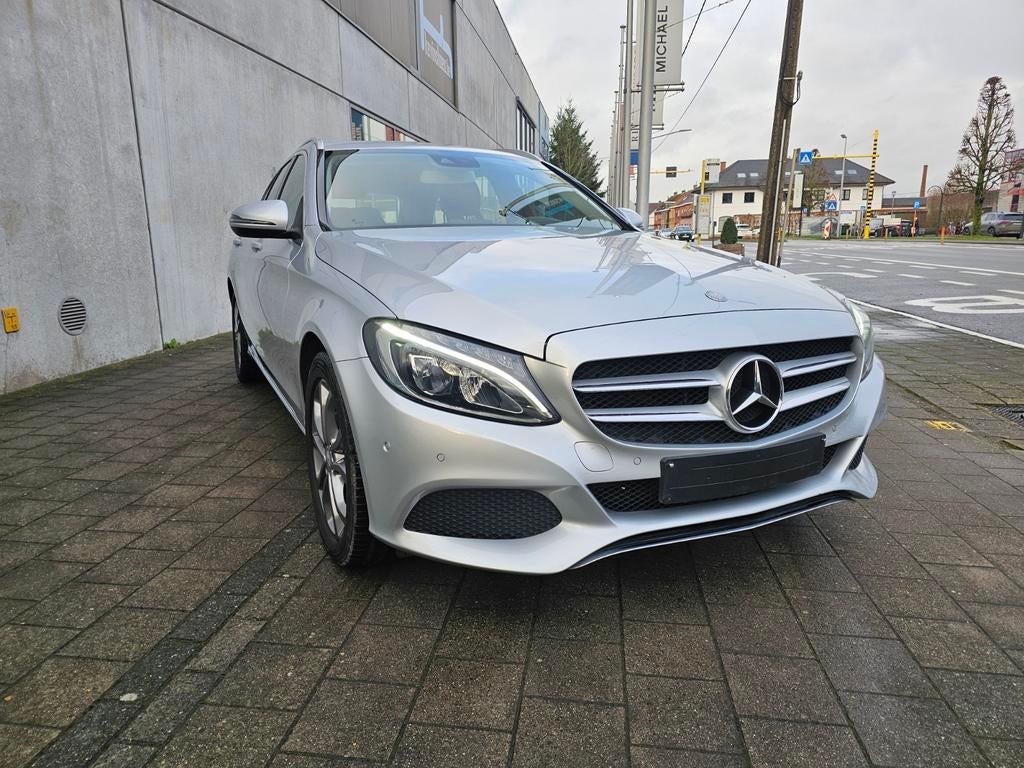 Mercedes C180 ESSENCE, Autos, Achat, Entreprise, Garantie prolongée, Boîte manuelle
