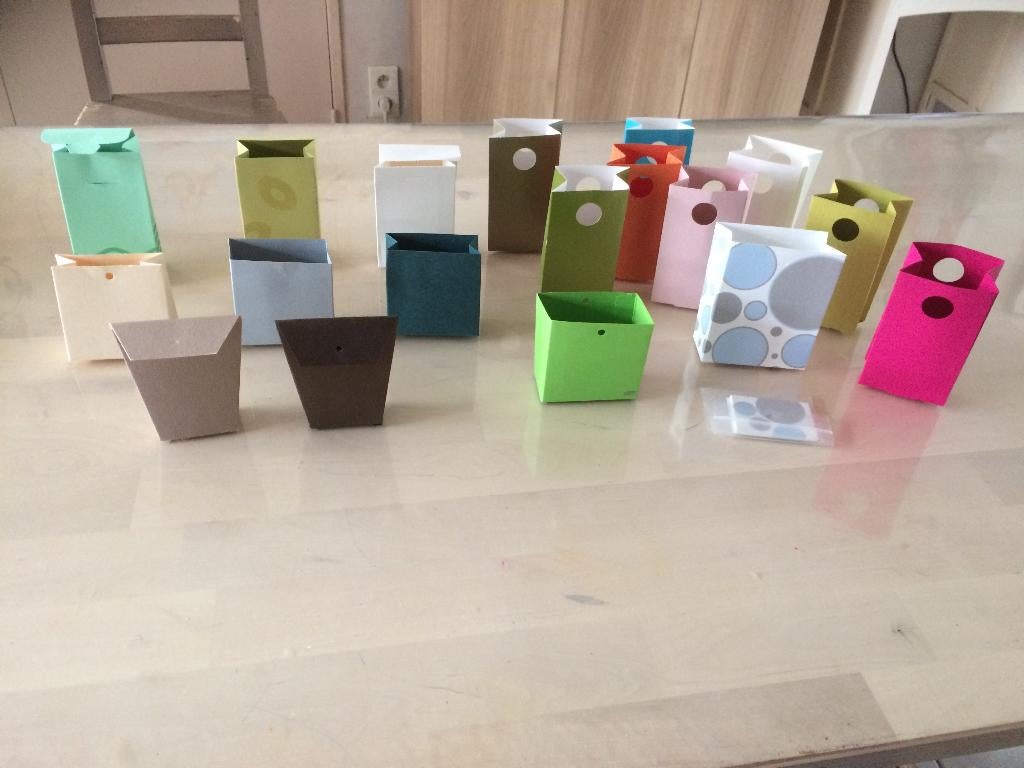 Lage doosjes in verschillende kleuren UITVERKOOP, Ophalen of Verzenden, Nieuw, Kraamcadeau