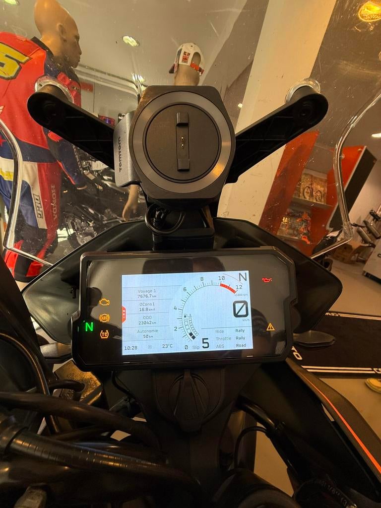 890 Adventure, Fietsen en Brommers, Ophalen, Zo goed als nieuw