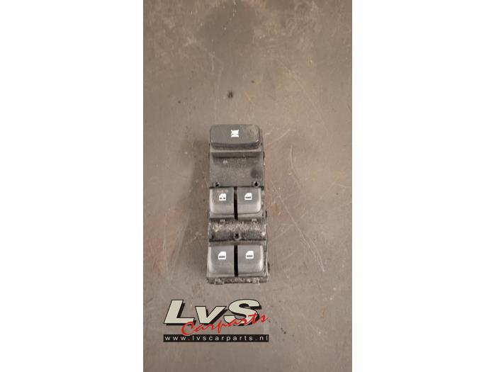 Commutateur vitre électrique d'un Kia Stonic, Kia, -, 3 mois de garantie, Utilisé