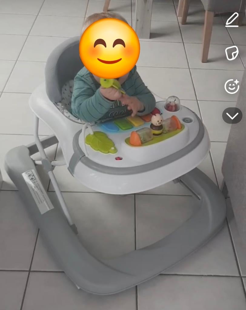 Loopstoel baby, Kinderen en Baby's, Speelgoed | Babyspeelgoed, Ophalen, Gebruikt, Overige typen, Met licht