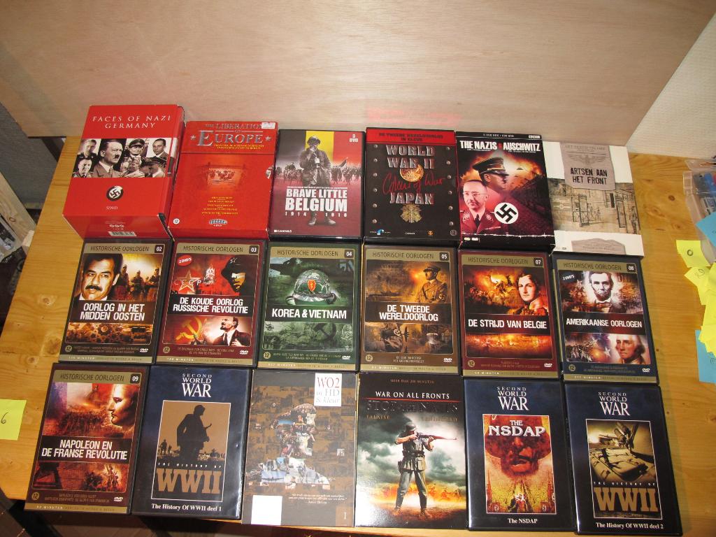 Lot dvd's oorlog, Ophalen, Gebruikt, Oorlog of Misdaad
