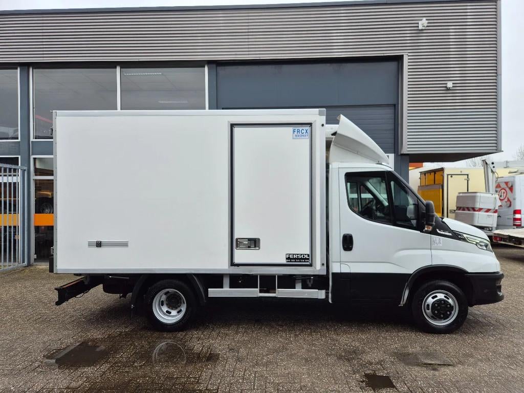 Iveco Daily 35C18 3.0D HiMatic/ Kuhlkoffer/ StBy 230V, Auto's, Bestelwagens en Lichte vracht, Automaat, Achterwielaandrijving