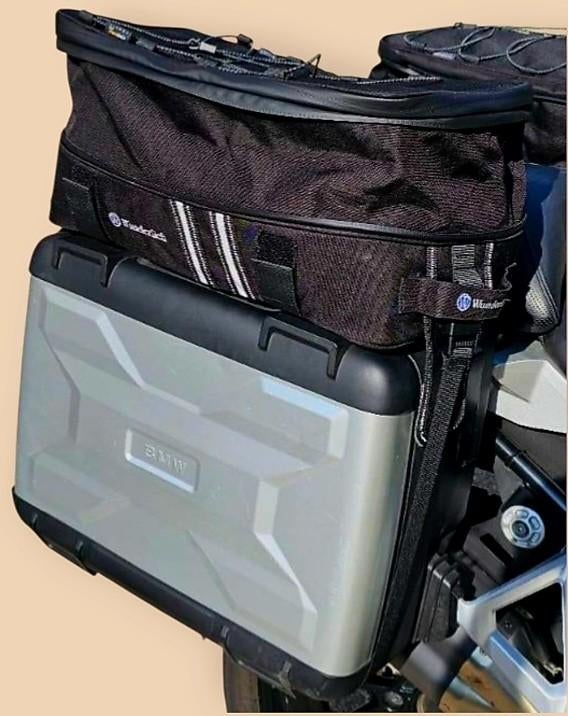 2 NIEUWE ZACHTE, REKBARE MOTORTASSEN + 2 NIEUWE BAGAGEDRAGER, Motoren, Accessoires | Koffers en Tassen, Nieuw