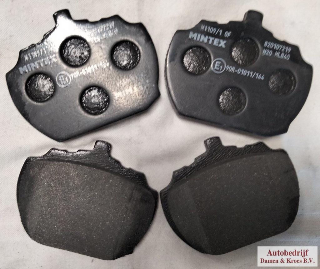 Remblokset GBP240  MGB GT-V8, Auto-onderdelen, Remmen en Aandrijving, -, -, Nieuw, Ophalen of Verzenden