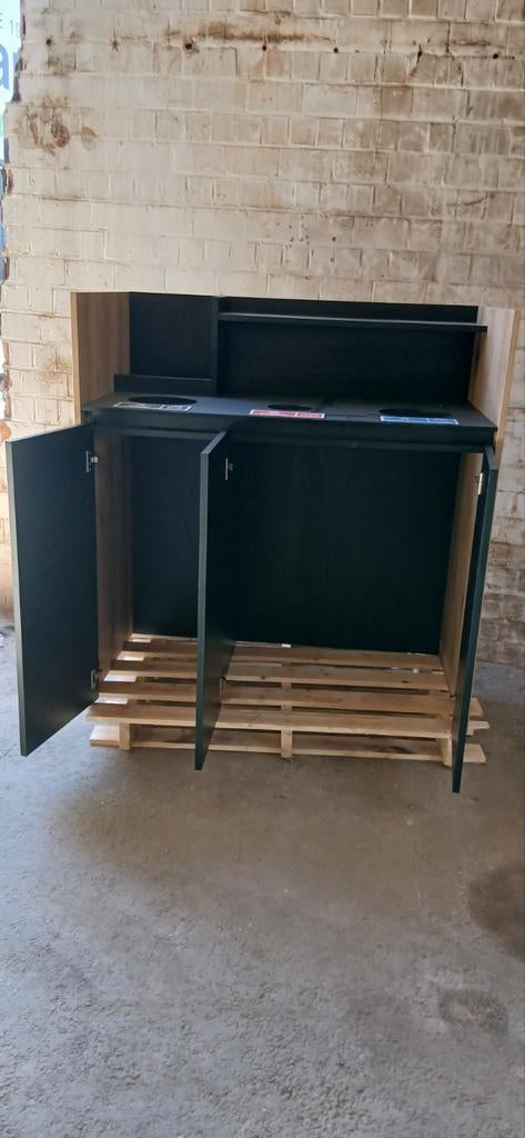 Meuble/coffre poubelle, Huis en Inrichting, Woonaccessoires | Krantenbakken en Lectuurbakken