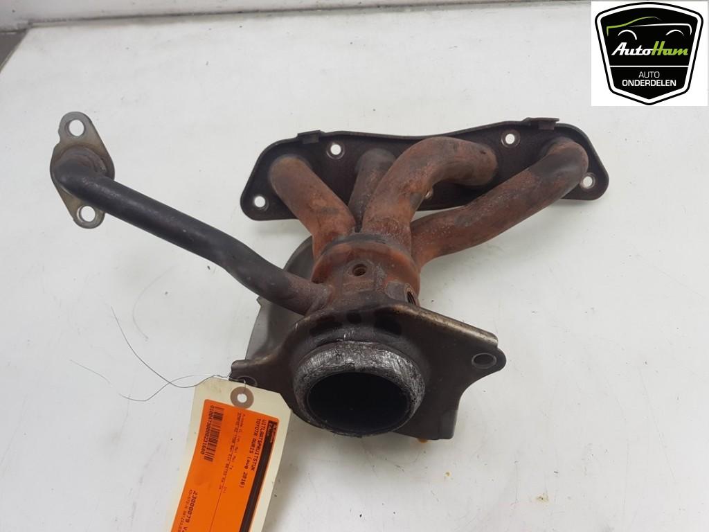 UITLAATSPRUITSTUK Toyota Auris Touring Sports (E18), Gebruikt, Toyota