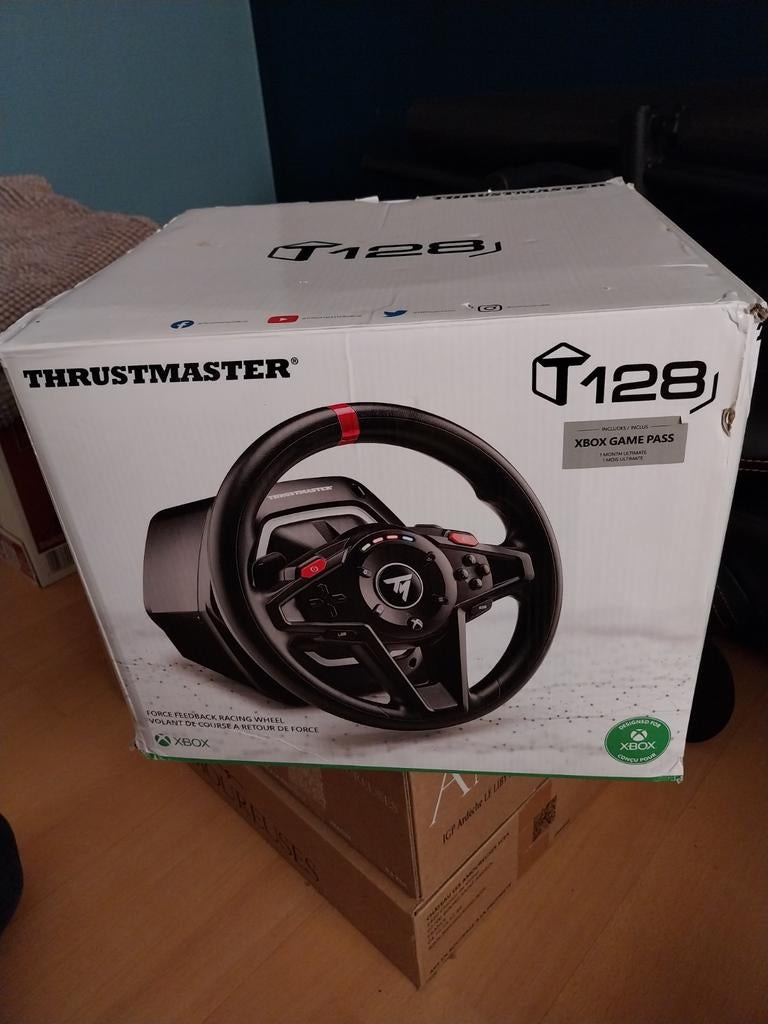 Thrustmaster t128 tmx, Games en Spelcomputers, Spelcomputers | Xbox | Accessoires, Ophalen of Verzenden, Zo goed als nieuw, Stuurtje of Sportattribuut