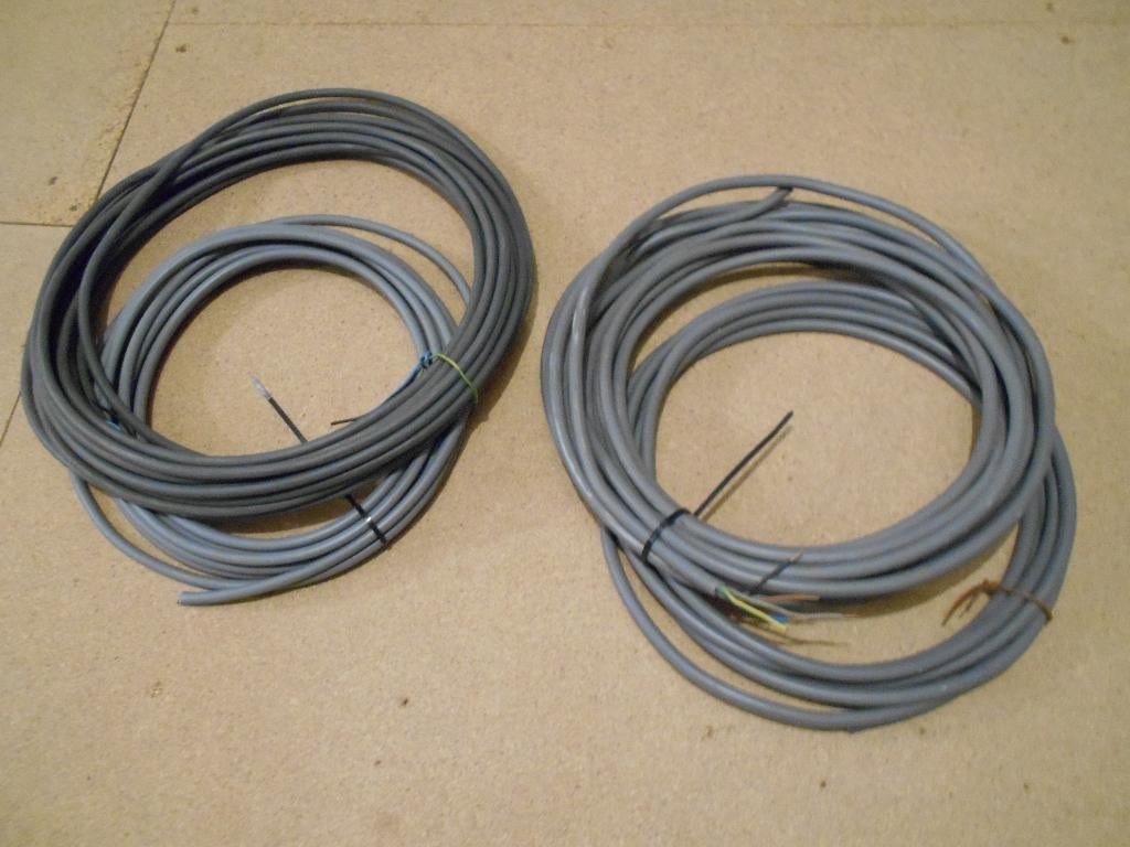 XVB-F2 kabel., Ophalen, Zo goed als nieuw, Kabel of Snoer