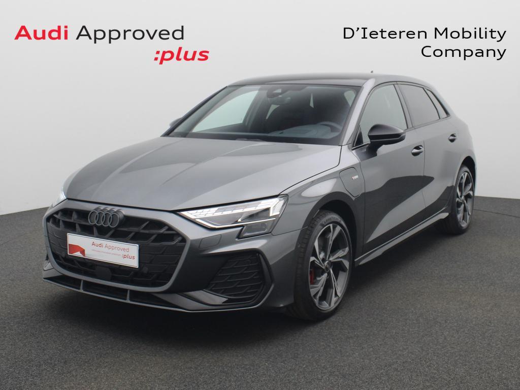 Audi A3 Sportback PHEV A3 Sportback PHEV 45 TFSI e Competiti, Auto's, Audi, Hybride Elektrisch/Benzine, 9 g/km, Zilver of Grijs