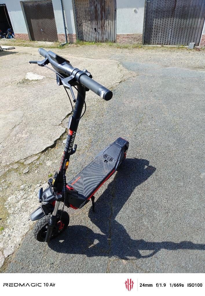 Trotinette ZT3 PRO quasi neuf, Ophalen, Zo goed als nieuw, Elektrische step (E-scooter), Segway Ninebot