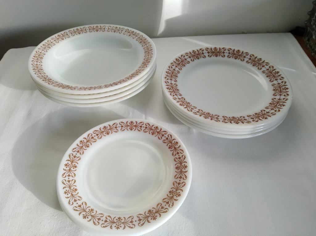 Vaisselle vintage en pyrex., Antiquités & Art, Antiquités | Services (vaisselle) pièces, Enlèvement ou Envoi