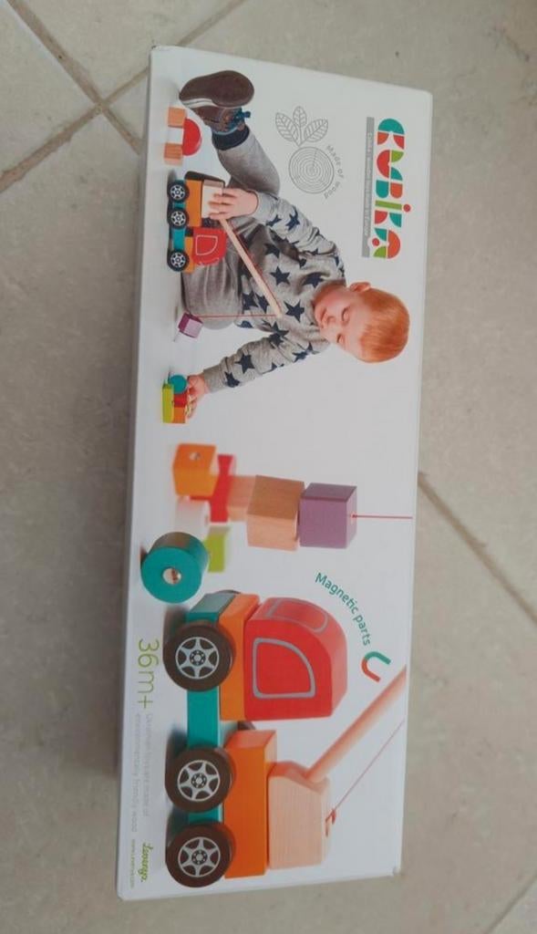 Cubika houten vrachtwagen met magnetische blokken, Ophalen of Verzenden