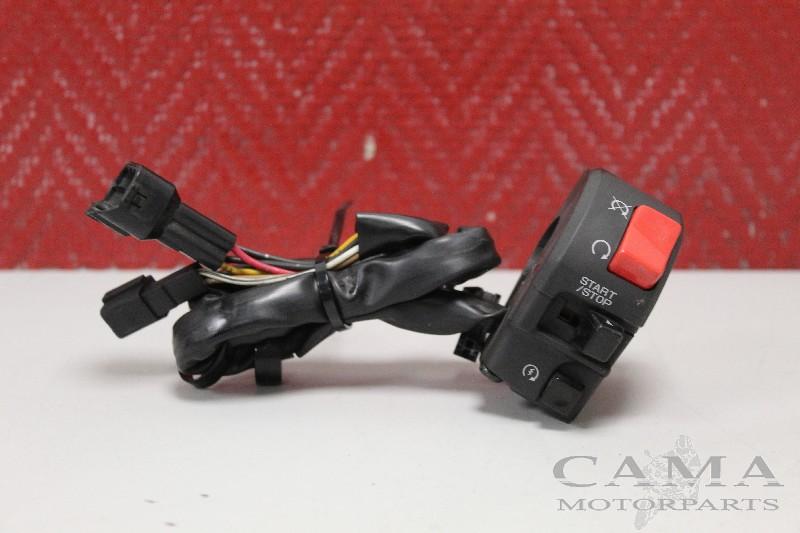 COMMUTATEUR DROIT ZX 10 R 2004-2005 (NINJA ZX-10R ZX1000C), Dhr. S. di Majo, Utilisé, Info@cama-motorparts.nl, P.J. Troelstraweg 8 8
3144 CX  MAASSLUIS, NL