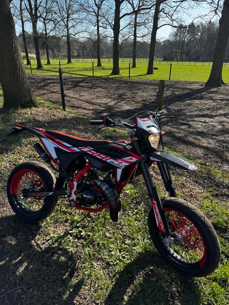 Beta RR 50 Track 2023, Fietsen en Brommers, Brommers | Crossbrommers, Overige merken, 6 versnellingen, 70 cc, Ophalen of Verzenden