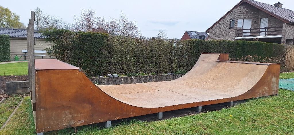 Halfpipe - skateramp, Sport en Fitness, Ophalen, Zo goed als nieuw, Overige typen