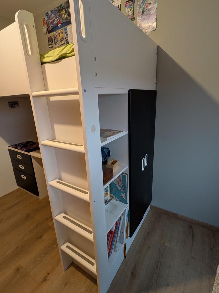 Ikea hoogslaper met bureau en kleerkast, Kinderen en Baby's, Kinderkamer | Stapelbedden en Hoogslapers, Ophalen, Hoogslaper