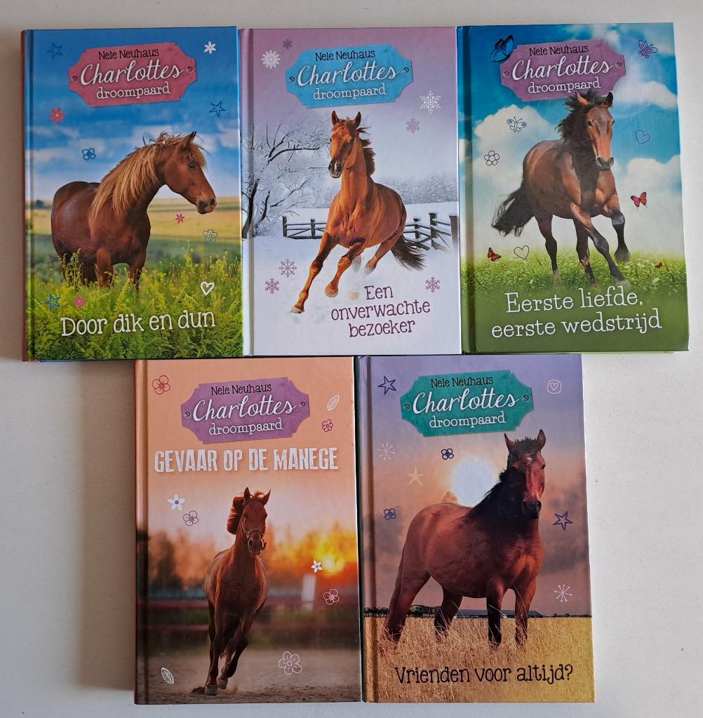 Boeken Nele Neuhaus, Boeken, Ophalen of Verzenden, Gelezen