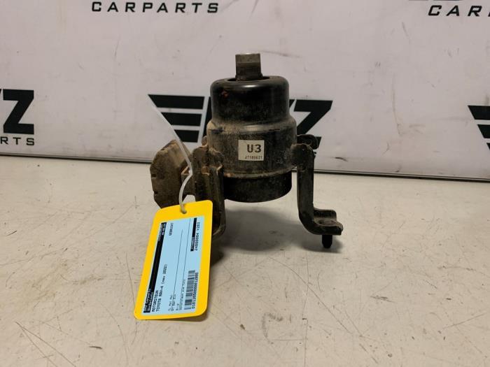 Motorsteun van een Toyota Rav-4, Gebruikt, -, -, Ophalen of Verzenden