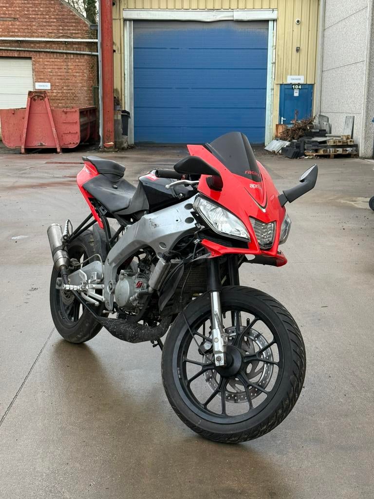 Aprilia RS4 50cc met werk, Fietsen en Brommers, Brommers | Derbi, Ophalen, Zo goed als nieuw