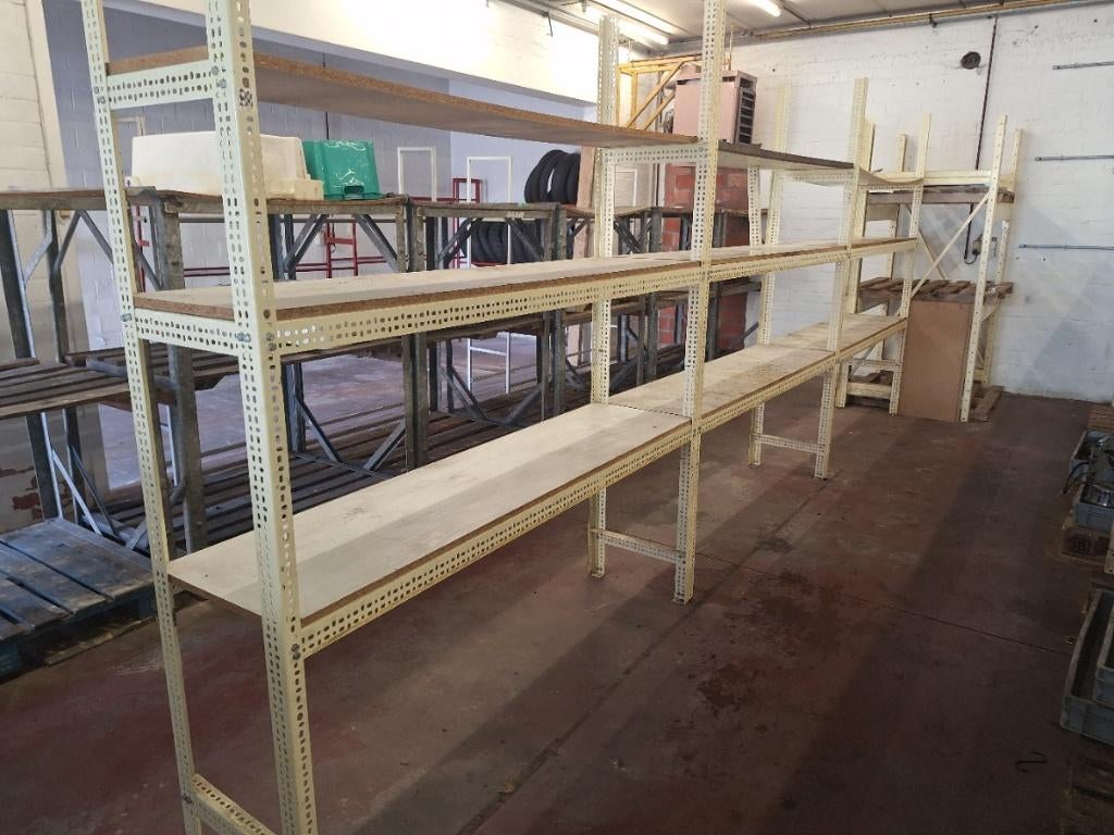 Étagères d'empilage, Enlèvement, Motos Raes, MOTOAFBRAAK.RAES@PANDORA.BE, Heidelbergstraat 63