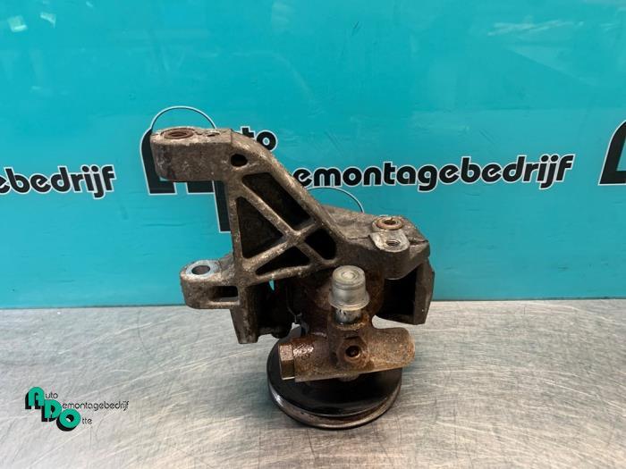 Pompe direction assistée d'un Volkswagen Golf (Golf 91-), Volkswagen, -, 3 mois de garantie, Utilisé
