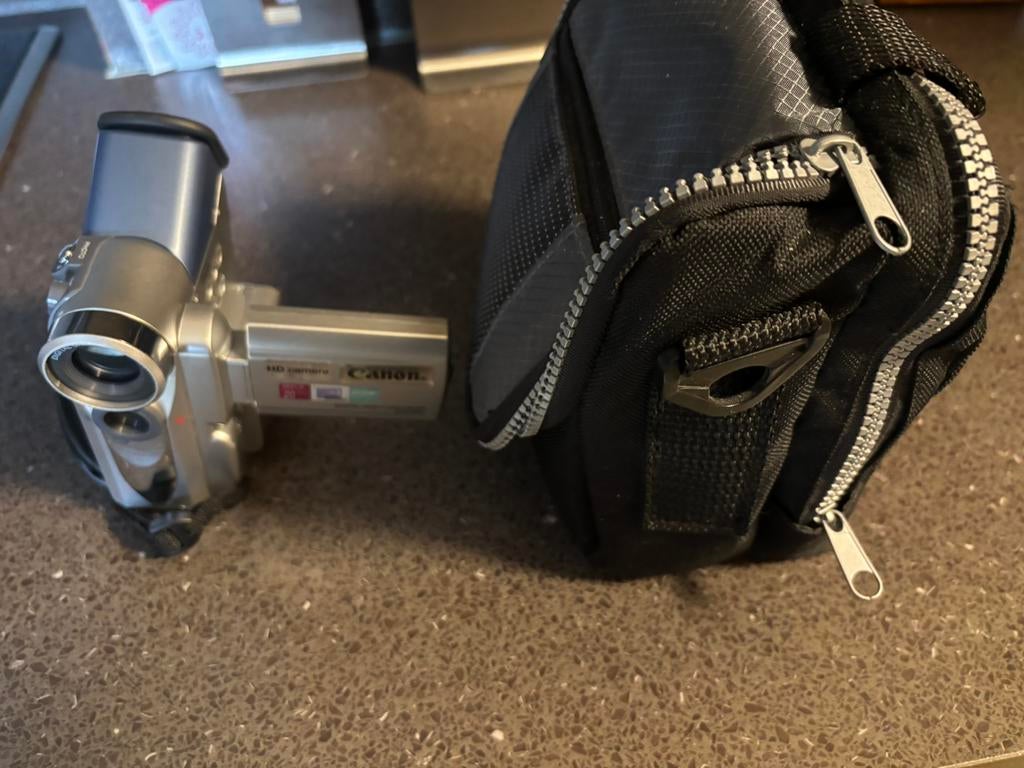 Canon Mv5i, TV, Hi-fi & Vidéo, Caméscopes numériques, Enlèvement, Canon