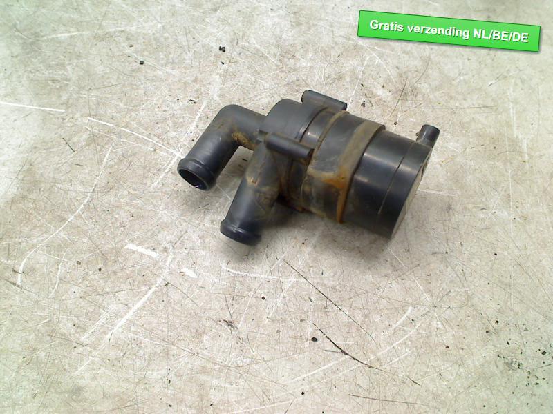 WATERPOMP standkachel Tiguan (5N1 / 2) (7N0965561), Gebruikt, De Bloemendaal 21 21
5221 EB  'S HERTOGENBOSCH, NL, Info@123Parts.nl