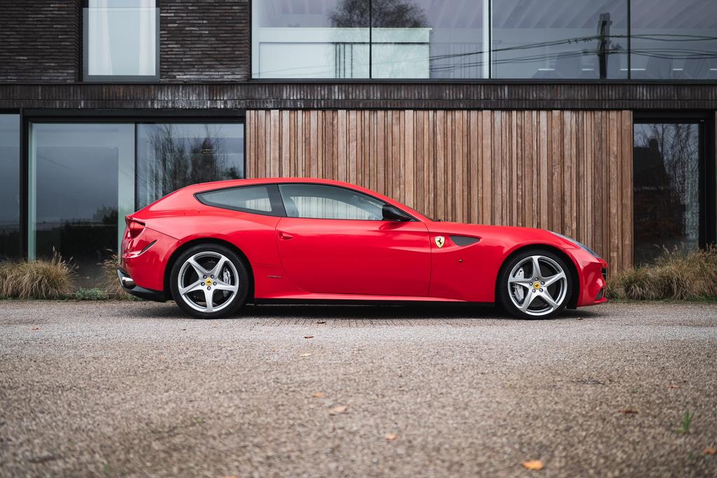 Ferrari FF 6.3 V12 Carbonpack 2011 Rood, Auto's, Automaat, Euro 5, Zwart, 12 cilinders