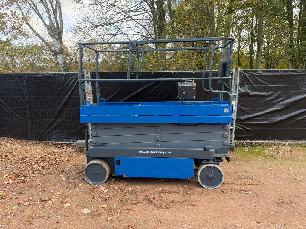 Schaarlift Aichi 10m, Doe-het-zelf en Bouw, Lieren en Takels, Gebruikt, Elektrisch, Ophalen